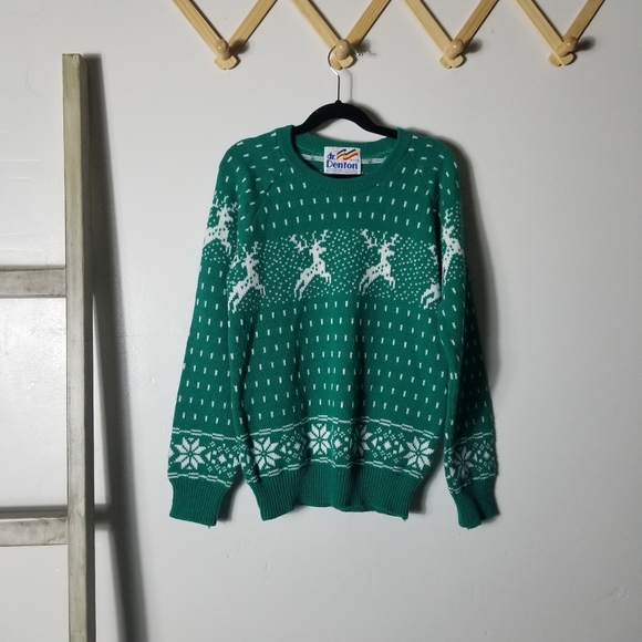 DR DENTON VINTAGE BOY'S CHRISTMAS SWEATER SIZE MEDIUM - Picture 1 of 14